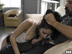 神尾舞 Erina Kahara amateur brunette fucks two big cocks